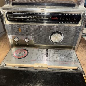 Zenith Royal Trans-Oceanic 1000-1 Shortwave Radio bands fm am weather marine